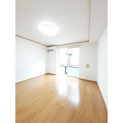 パンタナ－ル 103【管理NO：1-012151301-01030】 ★家具家電は申し込み後に搬入します★ ★2026年11月中旬入居可能★の物件写真2