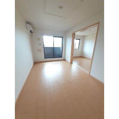 フィオーレ　Ｂ 202【管理NO：1-015670502-02020】 ★家具家電は申し込み後に搬入します★ ★2026年12月中旬入居可能★の物件写真2