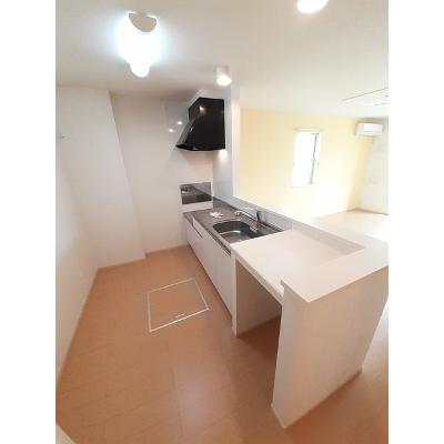 サンリットヴィラⅤ　Ｂ 102【管理NO：1-018456602-01020】 ★家具家電は申し込み後に搬入します★の物件写真3