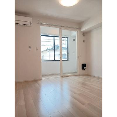 エザンス 202【管理NO：1-027484601-02020】 ★家具家電は申し込み後に搬入します★ ★2026年11月中旬入居可能★の物件写真2