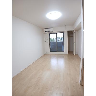 エトワール 203【管理NO：1-025293701-02030】 ★家具家電は申し込み後に搬入します★の物件写真2