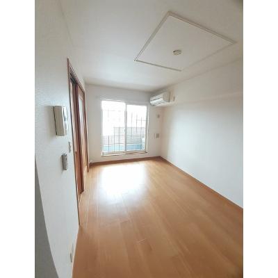 カサミラン　Ａ 203【管理NO：1-014357801-02030】 ★家具家電は申し込み後に搬入します★ ★2026年11月中旬入居可能★の物件写真2