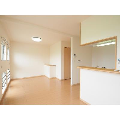 メゾン・ド・プチ・フルールⅡ 206【管理NO：1-015269902-02050】 ★家具家電は申し込み後に搬入します★ ★2026年11月上旬入居可能★の物件写真2