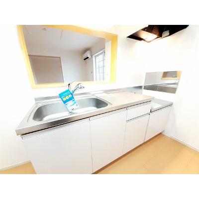 メゾンド　クアトロ 201【管理NO：1-020249001-02010】 ★家具家電は申し込み後に搬入します★ ★2026年11月中旬入居可能★の物件写真3