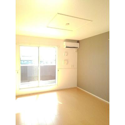 パーラメントハウス 201【管理NO：1-019714601-02010】 ★家具家電は申し込み後に搬入します★ ★2026年10月下旬入居可能★の物件写真2