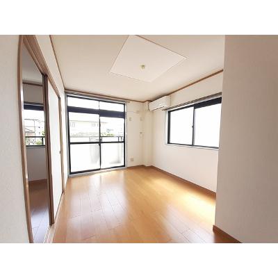 シュティーア 104【管理NO：1-010513901-01040】 ★家具家電は申し込み後に搬入します★ ★2026年11月中旬入居可能★の物件写真2