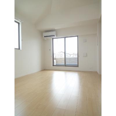 ウーノ 204【管理NO：1-021494501-02040】 ★家具家電は申し込み後に搬入します★ ★2026年11月中旬入居可能★の物件写真2