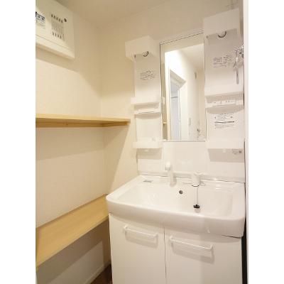 ウーノ 204【管理NO：1-021494501-02040】 ★家具家電は申し込み後に搬入します★ ★2026年11月中旬入居可能★の物件写真6
