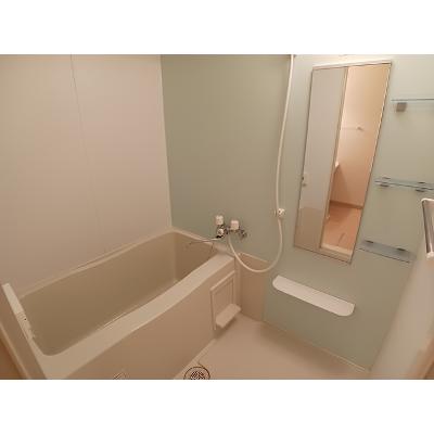 バース　プレイス 102【管理NO：1-019028801-01020】 ★家具家電は申し込み後に搬入します★の物件写真4