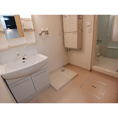 バース　プレイス 102【管理NO：1-019028801-01020】 ★家具家電は申し込み後に搬入します★の物件写真6