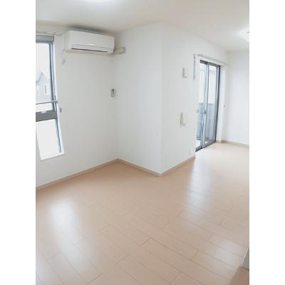 ルッコラⅡ 201【管理NO：1-019396002-02010】 ★家具家電は申し込み後に搬入します★ ★2026年11月中旬入居可能★の物件写真2