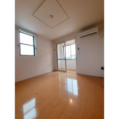 エスパス　コンフォルト 106【管理NO：1-017224601-01050】 ★家具家電は申し込み後に搬入します★ ★2026年11月中旬入居可能★の物件写真2