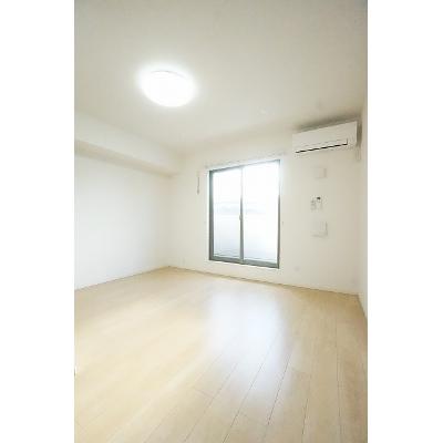 グラース・レノマⅣ 205【管理NO：1-022198801-02040】 ★家具家電は申し込み後に搬入します★の物件写真2