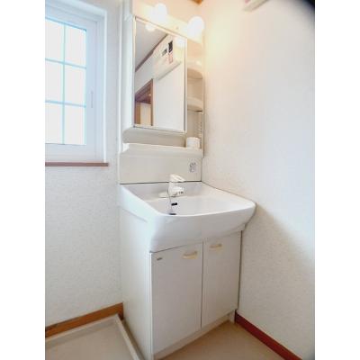 apartment 〒108-0075　東京都港区港南２丁目16-1