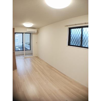 アーバンコート東貝沢 101【管理NO：1-027810301-01010】 ★家具家電は申し込み後に搬入します★ ★2026年11月中旬入居可能★の物件写真2