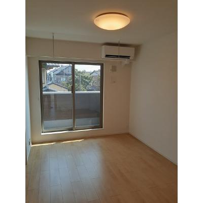 ミニョン・ジェルメ　弐番館 204【管理NO：1-025241301-02040】 ★家具家電は申し込み後に搬入します★ ★2026年11月中旬入居可能★の物件写真2