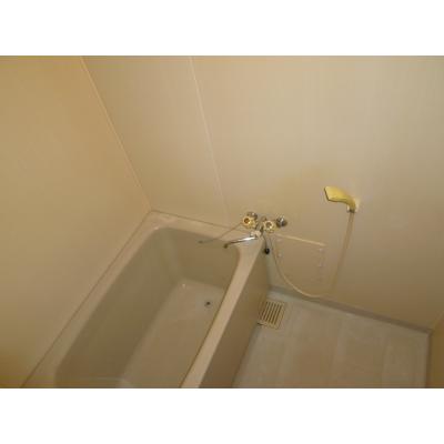 トラッドハイツ柏崎 203【管理NO：1-004662201-02030】 ★家具家電は申し込み後に搬入します★ ★2026年11月中旬入居可能★の物件写真4