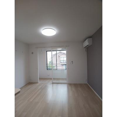 グランアベリア 201【管理NO：1-028003301-02010】 ★家具家電は申し込み後に搬入します★ ★2026年11月中旬入居可能★の物件写真2