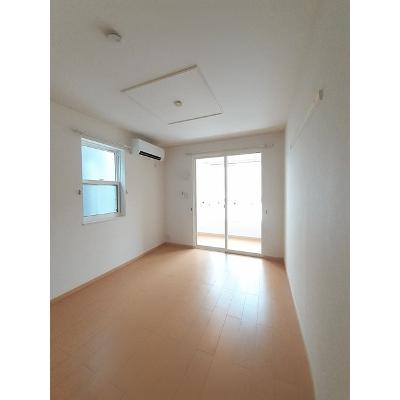 プラシードＡ 103【管理NO：1-015938501-01030】 ★家具家電は申し込み後に搬入します★ ★2026年11月中旬入居可能★の物件写真2