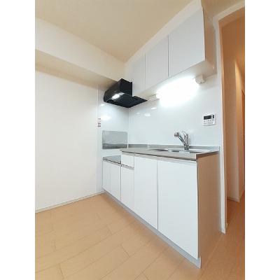 シャロン 204【管理NO：1-020956001-02040】 ★家具家電は申し込み後に搬入します★ ★2026年10月中旬入居可能★の物件写真3