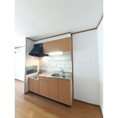 グローリアスⅠ 201【管理NO：1-011475601-02010】 ★家具家電は申し込み後に搬入します★ ★2026年12月中旬入居可能★の物件写真3