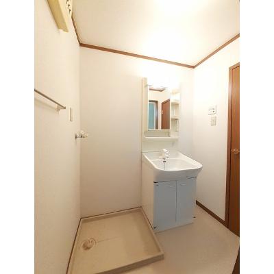 グローリアスⅠ 201【管理NO：1-011475601-02010】 ★家具家電は申し込み後に搬入します★ ★2026年12月中旬入居可能★の物件写真6