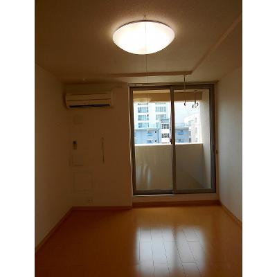 カーサグレイス 403【管理NO：1-016143901-04030】 ★家具家電は申し込み後に搬入します★ ★2026年10月中旬入居可能★の物件写真2
