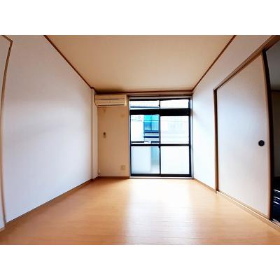 ウエスト・ウィング 103【管理NO：1-009527101-01030】 ★家具家電は申し込み後に搬入します★ ★2026年10月下旬入居可能★の物件写真2