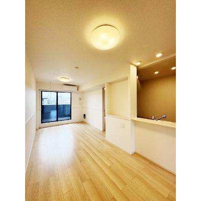 フローリア 203【管理NO：1-027977501-02030】 ★家具家電は申し込み後に搬入します★ ★2026年11月上旬入居可能★の物件写真2