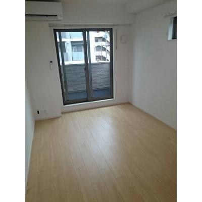 サンアーバン湘南 203【管理NO：1-022161401-02030】 ★家具家電は申し込み後に搬入します★ ★2026年11月中旬入居可能★の物件写真2