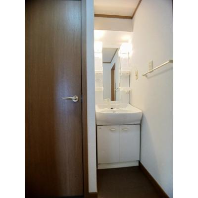 サンバースト　Ｂ 203【管理NO：1-010811102-02030】 ★家具家電は申し込み後に搬入します★ ★2026年11月上旬入居可能★の物件写真6