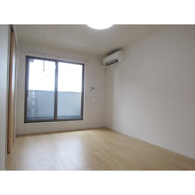 プレグサス小幡 202【管理NO：1-023215601-02020】 ★家具家電は申し込み後に搬入します★ ★2026年11月中旬入居可能★の物件写真2