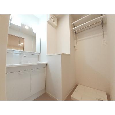 ロリエⅡ 102【管理NO：1-026489701-01020】 ★家具家電は申し込み後に搬入します★ ★2026年11月中旬入居可能★の物件写真6