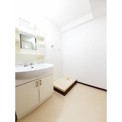 エクセル 201【管理NO：1-005207301-02010】 ★家具家電は申し込み後に搬入します★ ★2026年11月中旬入居可能★の物件写真6