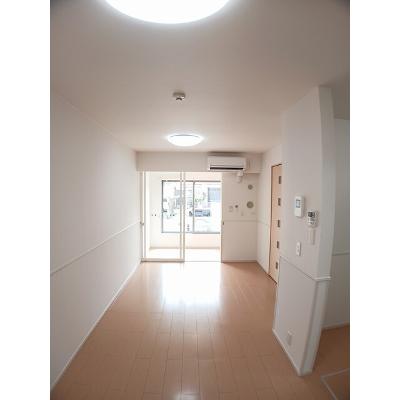 リンデン　タカキ 105【管理NO：1-020448801-01040】 ★家具家電は申し込み後に搬入します★ ★2026年10月下旬入居可能★の物件写真2