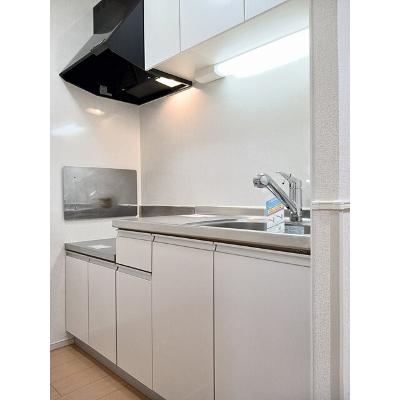 リンデン　タカキ 105【管理NO：1-020448801-01040】 ★家具家電は申し込み後に搬入します★ ★2026年10月下旬入居可能★の物件写真3