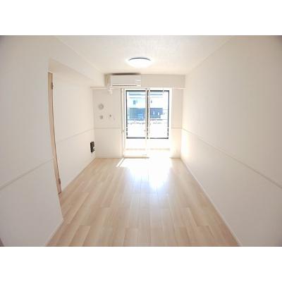 ヴァンクール 102【管理NO：1-027757901-01020】 ★家具家電は申し込み後に搬入します★ ★2026年11月中旬入居可能★の物件写真2