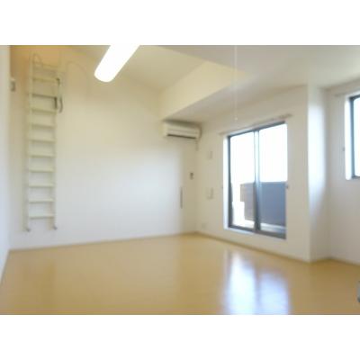モン　ブラン 202【管理NO：1-017144801-02020】 ★家具家電は申し込み後に搬入します★ ★2026年11月下旬入居可能★の物件写真2