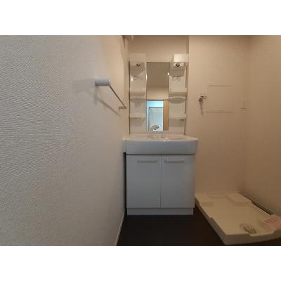クリスタルコート 203【管理NO：1-017792901-02030】 ★家具家電は申し込み後に搬入します★ ★2026年10月中旬入居可能★の物件写真6