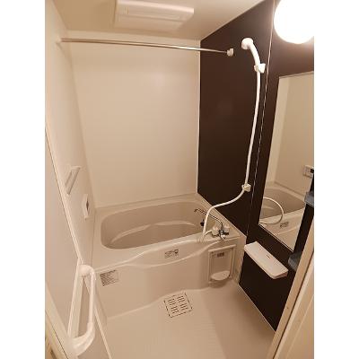 グランジェ　Ｅ 101【管理NO：1-018160303-01010】 ★家具家電は申し込み後に搬入します★の物件写真4