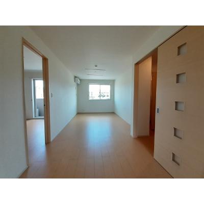 モルトベーネ 103【管理NO：1-020720401-01030】 ★家具家電は申し込み後に搬入します★ ★2026年10月中旬入居可能★の物件写真2