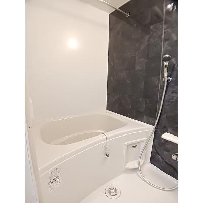 エクセル宝塚 103【管理NO：1-026101301-01030】 ★家具家電は申し込み後に搬入します★の物件写真4