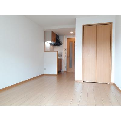 プリマヴェーラ 303【管理NO：1-012541201-03030】 ★家具家電は申し込み後に搬入します★ ★2026年10月上旬入居可能★の物件写真2