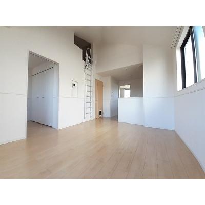 シトロン　Ⅰ 203【管理NO：1-023403701-02030】 ★家具家電は申し込み後に搬入します★ ★2026年11月中旬入居可能★の物件写真2