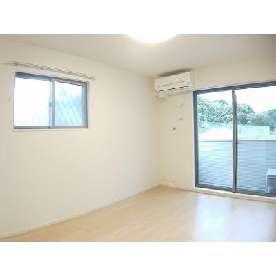 レジーナⅡ 101【管理NO：1-025226101-01010】 ★家具家電は申し込み後に搬入します★ ★2026年10月中旬入居可能★の物件写真2