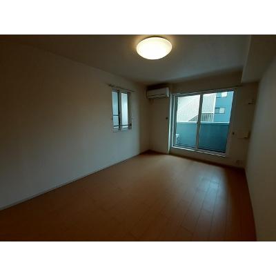 シエロ 201【管理NO：1-019627501-02010】 ★家具家電は申し込み後に搬入します★ ★2026年11月中旬入居可能★の物件写真2