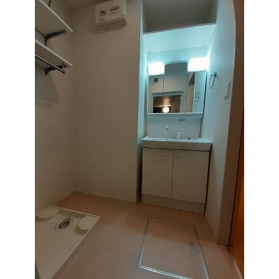 クレースト忠岡 201【管理NO：1-024342401-02010】 ★家具家電は申し込み後に搬入します★ ★2026年11月上旬入居可能★の物件写真6