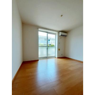 ＦＡＭＩＬＬ 101【管理NO：1-007086002-01010】 ★家具家電は申し込み後に搬入します★ ★2026年11月中旬入居可能★の物件写真2