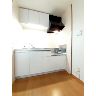 ＦＡＭＩＬＬ 101【管理NO：1-007086002-01010】 ★家具家電は申し込み後に搬入します★ ★2026年11月中旬入居可能★の物件写真3