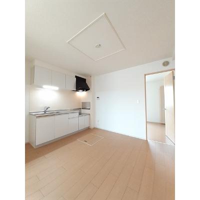 グラーベン津山 101【管理NO：1-020254501-01010】 ★家具家電は申し込み後に搬入します★ ★2027年01月下旬入居可能★の物件写真2